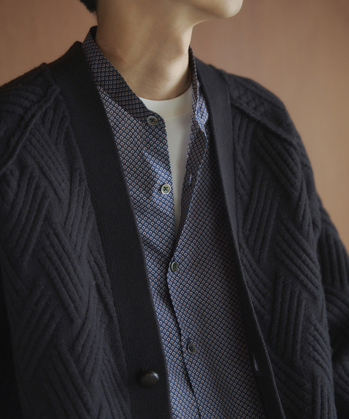 EDIFICE（エディフィス）の「【CANCLINI / カンクリー二】パターン バンドカラーシャツ（シャツ/ブラウス・メンズ・ブラウン/ブルー・X-LARGE/MEDIUM/LARGE/SMALL）」の7枚目の写真