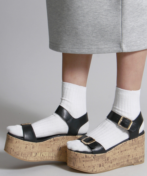 WEGO(ウィゴー)の「WEGO/厚底コルクサンダル(サンダル・レディース・ブラック/インディゴブルー/シルバー/ホワイト・LARGE/MEDIUM)」の1枚目の写真