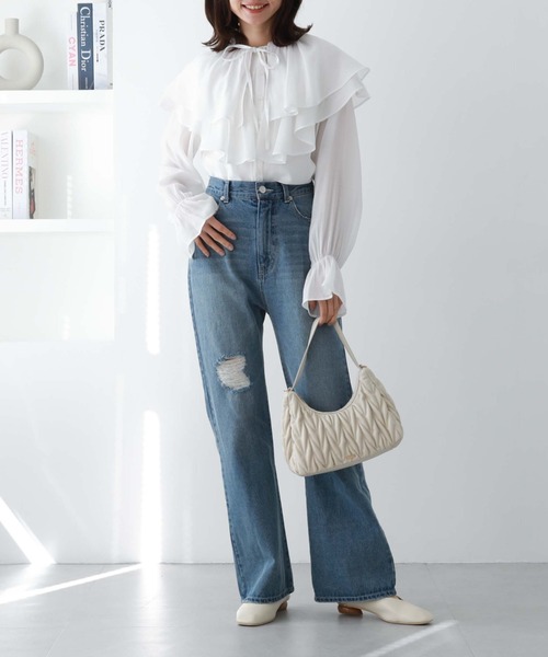 ギャザーカラー付きフリルブラウス