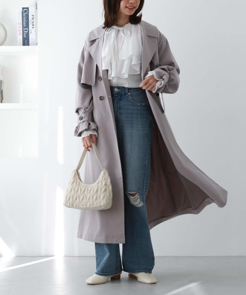 ギャザーカラー付きフリルブラウス