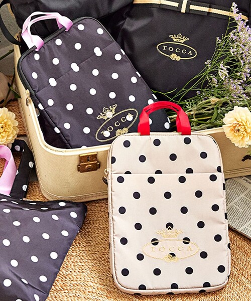 TOCCA BAMBINI(トッカバンビーニ)の「【WEB限定】LOGO TABLET CASE タブレットケース(バックパック/リュック・キッズ・ブラック系/ライラック系/ベージュ系・F)」の4枚目の写真
