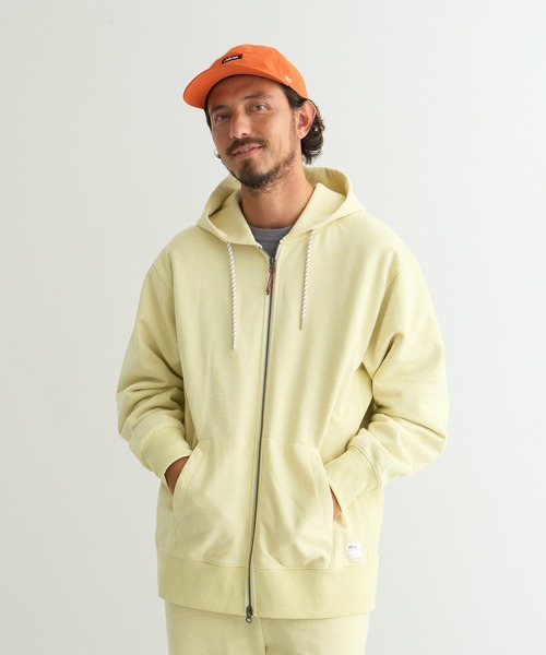 NANGA(ナンガ)の「ECO HYBRID FULL ZIP PARKA/エコハイブリッドフルジップパーカー(パーカー・メンズ・ブラック/ネイビー/ライトグレー/オートミール/モカ/ブラック系/イエロー/オレンジ・S/M/L/XL)」の8枚目の写真