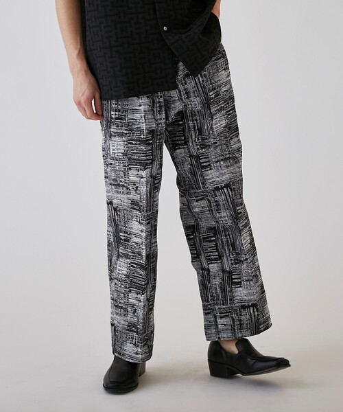 tk.TAKEO KIKUCHI(ティーケータケオキクチ)の「◆アブストラクトワイドストレートパンツ(その他パンツ・メンズ・ブルー系8/ブラック系3・02/03)」の16枚目の写真