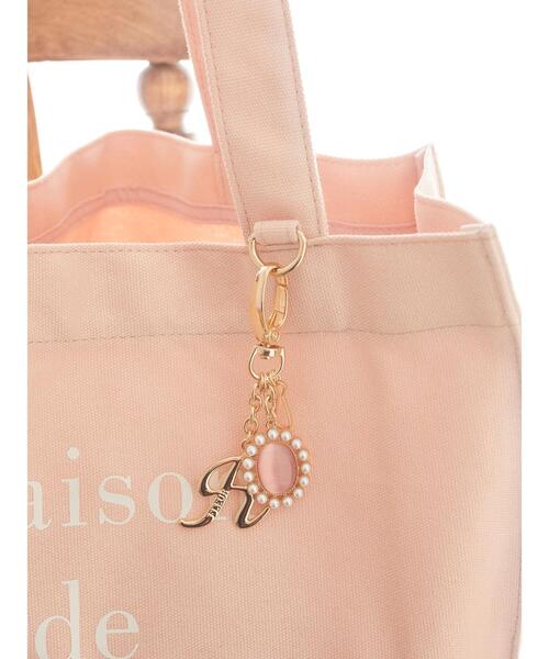 Maison de FLEUR(メゾンドフルール)の「イニシャルパールビジューキーホルダー(キーホルダー・レディース・M/I/C/H/K/Y/F/S/A/T/E/D/L/J/R/N/G・FREE)」の19枚目の写真