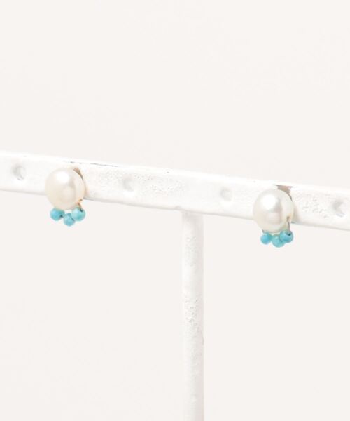 CERCA(チェルカ)の「September/淡水パール+ターコイズpierce(ピアス(両耳用)・レディース・ホワイト・FREE)」の1枚目の写真