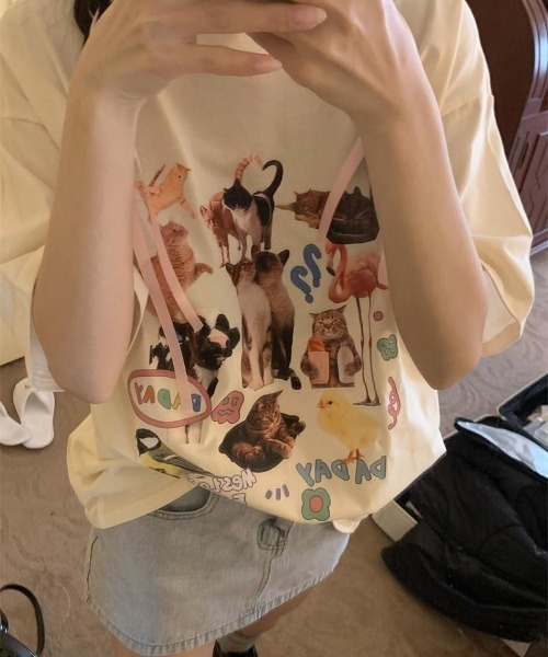 VIBGYOR(ヴィブジョー)の「【バーレスク】コラージュキャットTシャツ(BQ)(Tシャツ/カットソー・メンズ・ベージュ/アイボリー・FREE)」の2枚目の写真