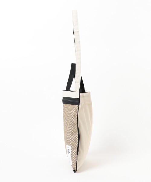 THE NORTH FACE PURPLE LABEL（ザ ノースフェイス パープルレーベル）の「THE NORTH FACE PURPLE LABEL / Field Utility Tote▲（ショルダーバッグ・メンズ・ライトベージュ/ブラック/グリーン・ONE SIZE）」の8枚目の写真