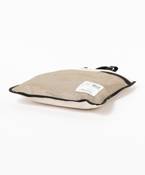 THE NORTH FACE PURPLE LABEL（ザ ノースフェイス パープルレーベル）の「THE NORTH FACE PURPLE LABEL / Field Utility Tote▲（ショルダーバッグ・メンズ・ライトベージュ/ブラック/グリーン・ONE SIZE）」の9枚目の写真