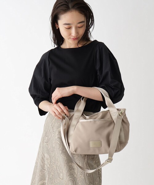 OPAQUE.CLIP（オペークドットクリップ）の「◆ポリエステルミドルサイズトートバッグ【2WAY】（トートバッグ・レディース・ブラック/ベージュ/ライトグレー・00）」の3枚目の写真