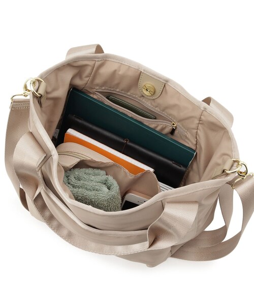 OPAQUE.CLIP（オペークドットクリップ）の「◆ポリエステルミドルサイズトートバッグ【2WAY】（トートバッグ・レディース・ブラック/ベージュ/ライトグレー・00）」の6枚目の写真