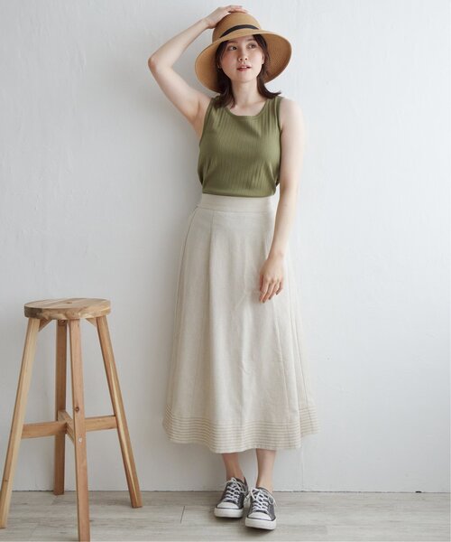 LBC(エルビーシー)の「コットンUSA針抜きタンクトップ 23(タンクトップ・レディース・ブラック/レッド/ホワイト/ベージュ/グリーン系その他・M/L)」の13枚目の写真