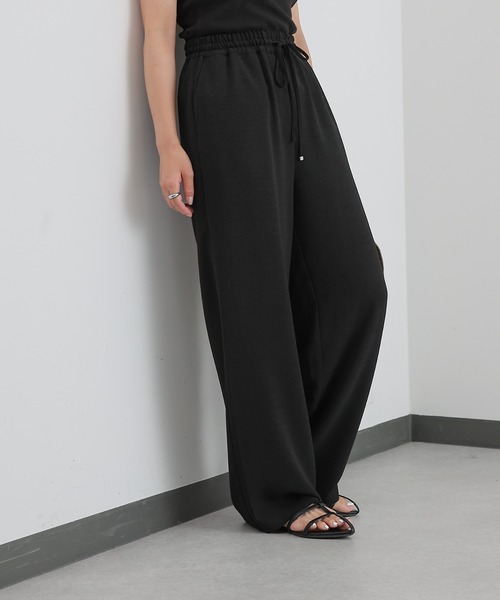 COLONY 2139（コロニートゥーワンスリーナイン）の「ソフトリネンライクワイドパンツ（その他パンツ・レディース・ベージュ/ブラック/オレンジ/ネイビー・SMALL/MEDIUM）」の2枚目の写真