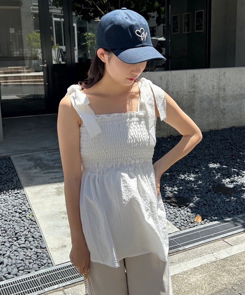 one after another NICE CLAUP（ワンアフターアナザーナイスクラップ）の「ワンポイント刺繍キャップ（キャップ・レディース・ホワイト/ネイビー/ラベンダー・FREE）」の4枚目の写真
