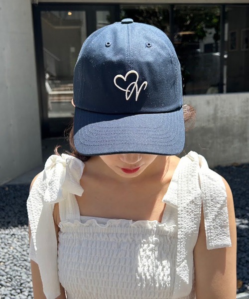 one after another NICE CLAUP（ワンアフターアナザーナイスクラップ）の「ワンポイント刺繍キャップ（キャップ・レディース・ホワイト/ネイビー/ラベンダー・FREE）」の6枚目の写真