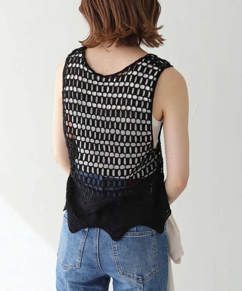 HER CLOSET（ハークローゼット）の「 【HER CLOSET】WEB限定クロシェベスト WEB LIMITED CROCHET VEST（ベスト・レディース・オフホワイト/ブラック・M）」の6枚目の写真