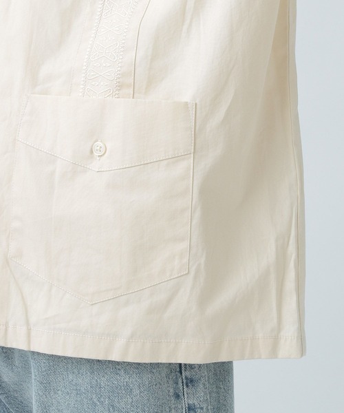 BAYFLOW（ベイフロー）の「キューバシャツ（シャツ/ブラウス・メンズ・オフホワイト/セージグリーン・MEDIUM/LARGE）」の16枚目の写真