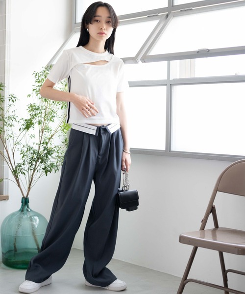 WEGO（ウィゴー）の「WEGO/カットアウトデザインラインT（Tシャツ/カットソー・レディース・ホワイト/ブラック・FREE）」の3枚目の写真