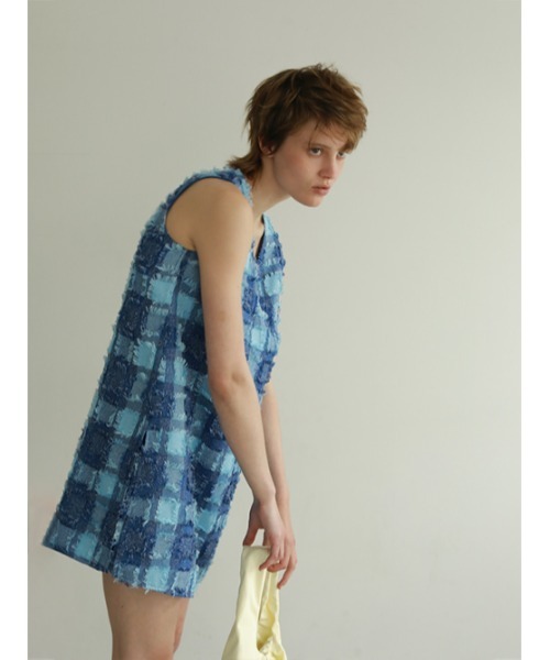 AMAIL（アマイル）の「Tweed motif box dress（サロペット/オーバーオール・レディース・ブラック/ブルー・FREE）」の5枚目の写真