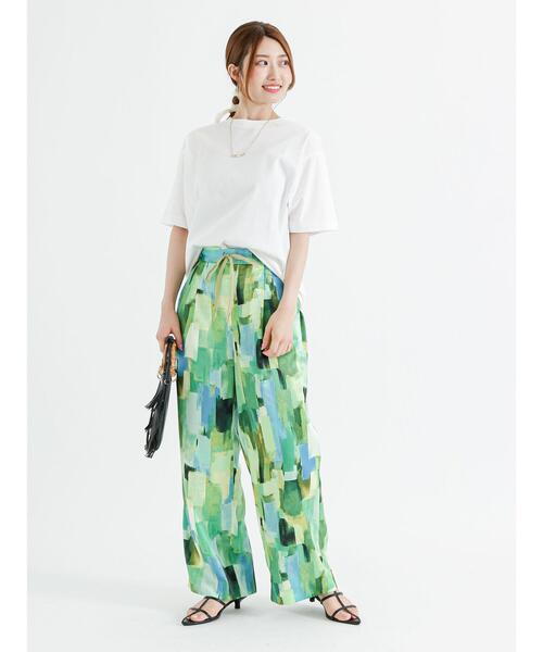 Te chichi（テチチ）の「アブストラクト柄サテンパンツ（その他パンツ・レディース・グリーン/ブルー・F）」の7枚目の写真