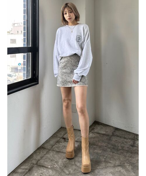 EMODA（エモダ）の「エンブレムマークスウェット（スウェット・レディース・ホワイト/ブラック/ベージュ/グレー・FREE）」の7枚目の写真