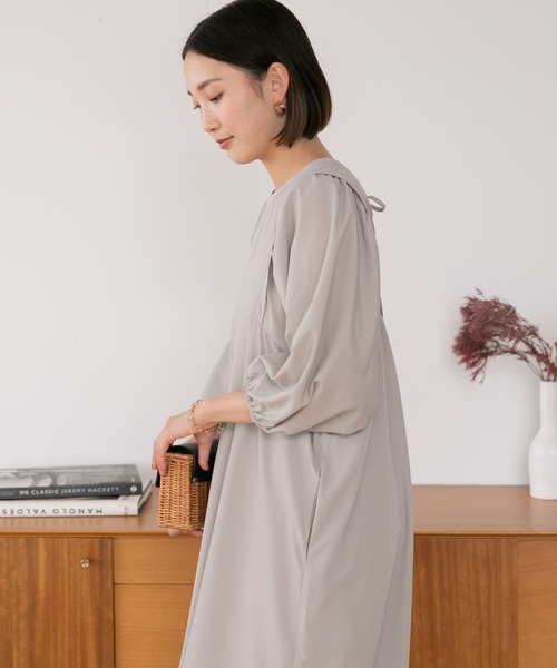 URBAN RESEARCH Sonny Label（アーバンリサーチサニーレーベル）の「『UR TECH』バックオープンワンピース（ワンピース・レディース・グレー系その他/ブラック/パープル・FREE）」の17枚目の写真