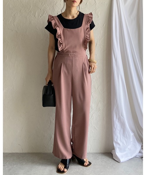 She's Closet(シーズクローゼット)の「肩フリルショルダーハイウエストロング丈ストレートオールインワンサロペットパンツ(サロペット/オーバーオール・レディース・ブラック/ダークパープル/ブルー・FREE)」の19枚目の写真