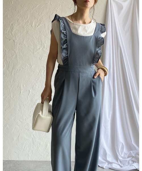 She's Closet(シーズクローゼット)の「肩フリルショルダーハイウエストロング丈ストレートオールインワンサロペットパンツ(サロペット/オーバーオール・レディース・ブラック/ダークパープル/ブルー・FREE)」の16枚目の写真