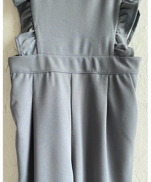 She's Closet(シーズクローゼット)の「肩フリルショルダーハイウエストロング丈ストレートオールインワンサロペットパンツ(サロペット/オーバーオール・レディース・ブラック/ダークパープル/ブルー・FREE)」の10枚目の写真