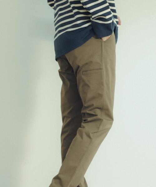 ITEMS URBANRESEARCH（アイテムズ アーバンリサーチ）の「スリムテーパード クライミングパンツ（その他パンツ・メンズ・ブラック/ベージュ/カーキ・LARGE/MEDIUM）」の10枚目の写真