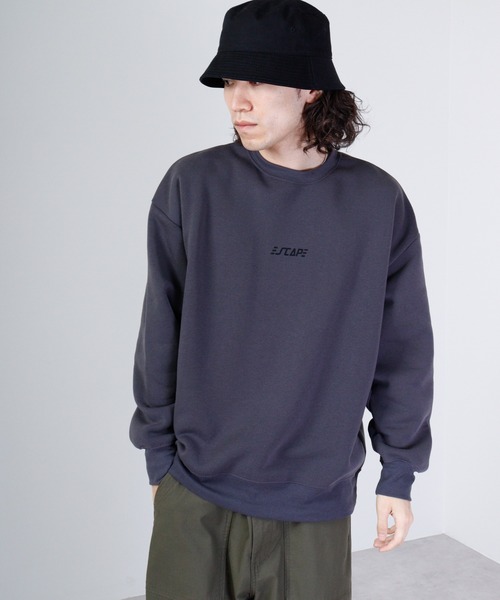 FUNALIVE（ファンアライブ）の「Fleece lining print loose fit sweatshirt / 裏起毛プリント ルーズフィットスウェット unisex（スウェット・メンズ・ブラック系/チャコールグレー/チャコール/ブラック系1/ホワイト系/ベージュ/杢グレー/ブラック/ネイビー/ブラック系2/ネイビー系/ダークグレー/ブラック系4/ベージュ系/ブラック系3/グレー系1/ホワイト/ホワイト系2・XL/L/M）」の11枚目の写真
