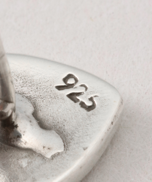 La TOTALITE（ラトータリテ）の「【NINA&JULES/ニナ・エ・ジュール】Heart ピアス（ピアス（両耳用）・レディース・シルバー・FREE）」の5枚目の写真