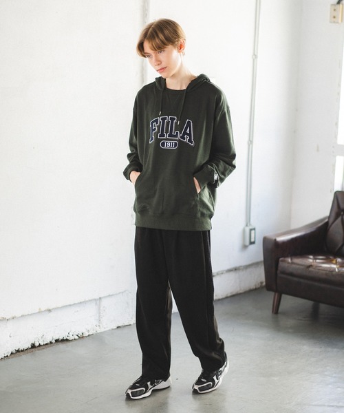 FILA(フィラ)の「【FILA】カレッジワッペン パーカー(パーカー・メンズ・カーキ/ブルー/ワイン・M/L/LL)」の13枚目の写真