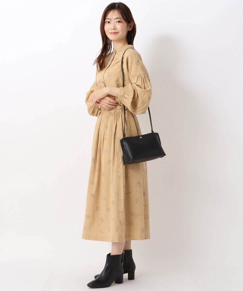 one'sterrace(ワンズテラス)の「【ワンズテラス別注】Legato Largo かるいかばんショルダー(ショルダーバッグ・レディース・ダークグレー/ライトグリーン/ブラウン系・99)」の4枚目の写真