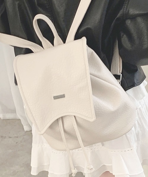 Dewlily(デューリリー)の「フェイクレザーリュック(バックパック/リュック・レディース・ホワイト/ピンク/シルバー/ブラック・FREE)」の5枚目の写真