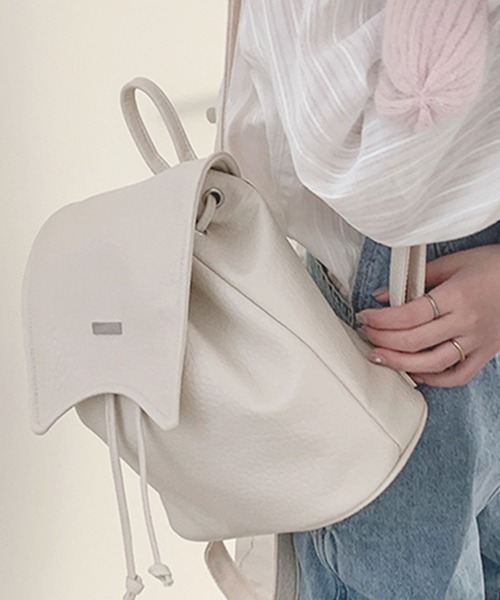 Dewlily(デューリリー)の「フェイクレザーリュック(バックパック/リュック・レディース・ホワイト/ピンク/シルバー/ブラック・FREE)」の10枚目の写真