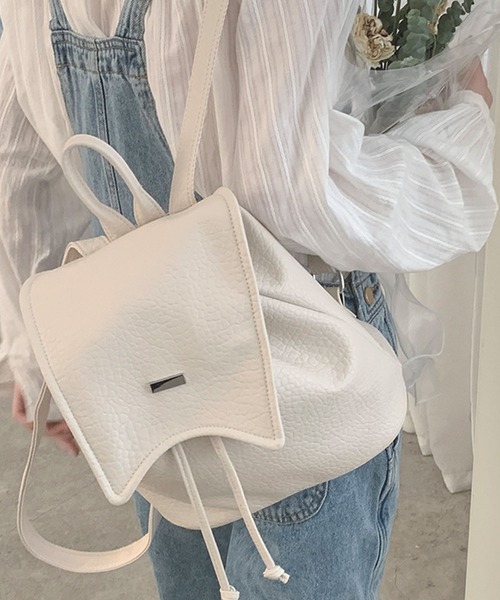 Dewlily(デューリリー)の「フェイクレザーリュック(バックパック/リュック・レディース・ホワイト/ピンク/シルバー/ブラック・FREE)」の11枚目の写真