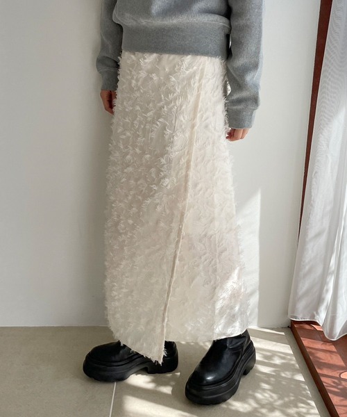 LOWRYS FARM（ローリーズファーム）の「ジャガードラップスカート　988565（スカート・レディース・アイボリー/ブラック・LONG/SHORT）」の6枚目の写真