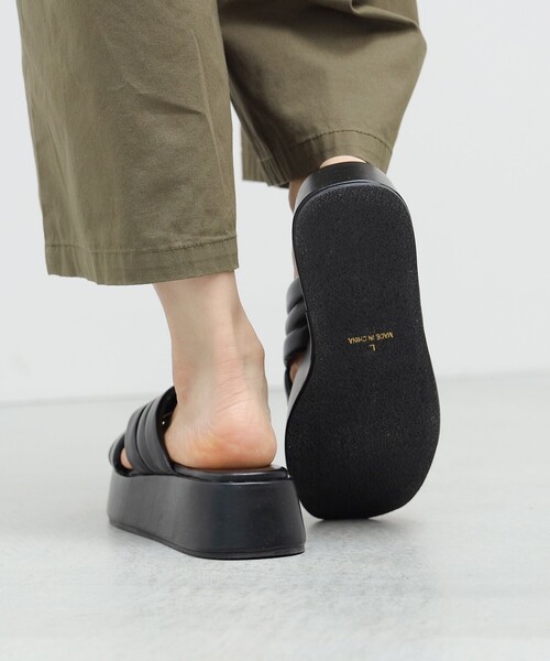 BEAMS HEART（ビームスハート）の「BEAMS HEART / 厚底 クロス サンダル（サンダル・レディース・ベージュ/ブラック・LARGE/MEDIUM/SMALL）」の6枚目の写真