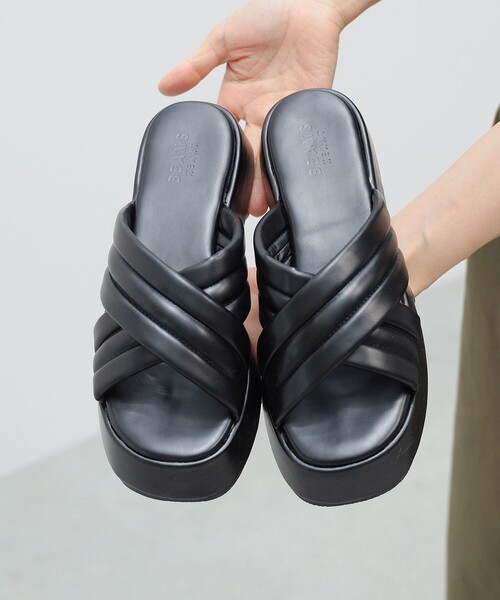 BEAMS HEART（ビームスハート）の「BEAMS HEART / 厚底 クロス サンダル（サンダル・レディース・ベージュ/ブラック・LARGE/MEDIUM/SMALL）」の7枚目の写真