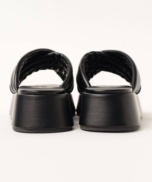 BEAMS HEART（ビームスハート）の「BEAMS HEART / 厚底 クロス サンダル（サンダル・レディース・ベージュ/ブラック・LARGE/MEDIUM/SMALL）」の13枚目の写真