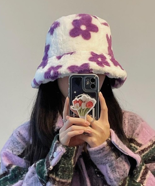 LAC-VERT（ラック・ヴェール）の「フラワー柄 フェイクファー ボリューミーバケットハット（ハット・レディース・グリーン/パープル/ブラック/オレンジ・FREE）」の3枚目の写真