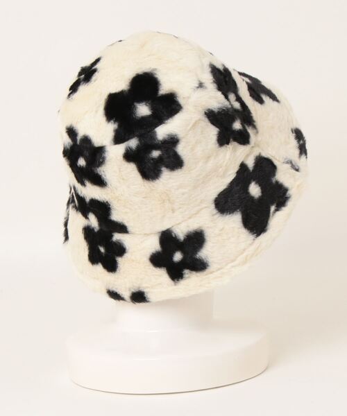 LAC-VERT（ラック・ヴェール）の「フラワー柄 フェイクファー ボリューミーバケットハット（ハット・レディース・グリーン/パープル/ブラック/オレンジ・FREE）」の6枚目の写真