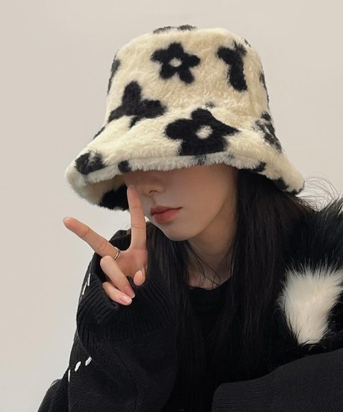 LAC-VERT（ラック・ヴェール）の「フラワー柄 フェイクファー ボリューミーバケットハット（ハット・レディース・グリーン/パープル/ブラック/オレンジ・FREE）」の19枚目の写真