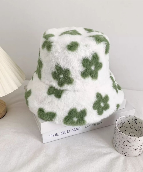 LAC-VERT（ラック・ヴェール）の「フラワー柄 フェイクファー ボリューミーバケットハット（ハット・レディース・グリーン/パープル/ブラック/オレンジ・FREE）」の18枚目の写真