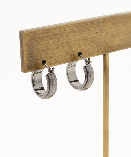 チャイハネ（チャイハネ）の「【チャイハネ】シンプルフープピアス（ピアス（両耳用）・レディース・ゴールド/シルバー/ブラック・FREE）」の4枚目の写真