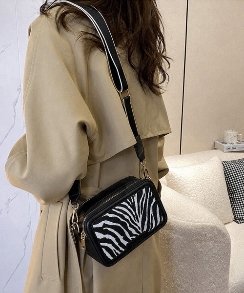 Miniministore（ミニミニストア）の「ミニ ショルダーバッグ レトロ風バッグ（ショルダーバッグ・レディース・ブラウン系1/ブラック系2/ブラウン系2/ブラック系1・FREE）」の19枚目の写真