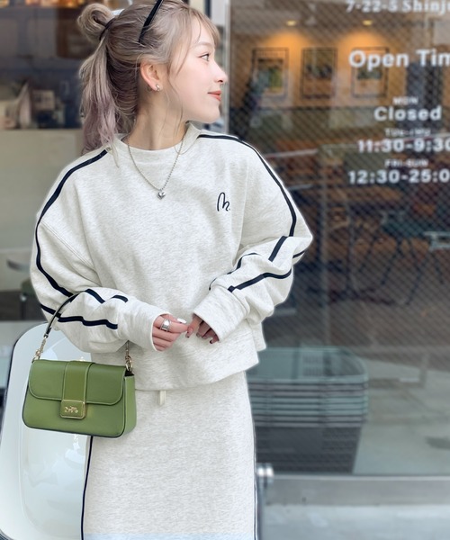 セール】【mily bilet】今年らしいバランスが魅力。ロゴ刺繍サイド