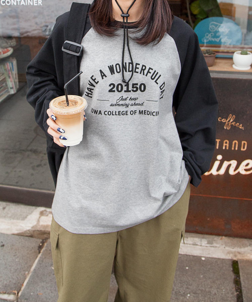 Chillfar（チルファー）の「ラグランプリントロゴロンT（Tシャツ/カットソー・レディース・ホワイト×ネイビー/オートミール/イエロー系/杢グレー・FREE）」の3枚目の写真