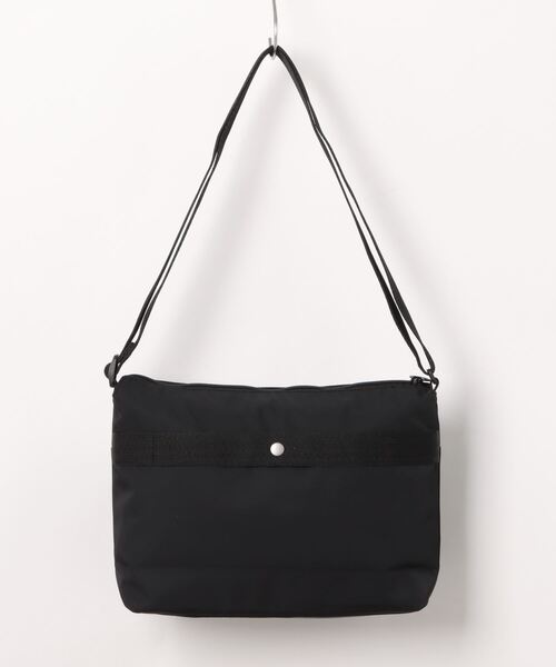 World Traveler(ワールドトラベラー)の「World Traveler/ワールドトラベラー ミラ ショルダーバッグ No.17532(ショルダーバッグ・メンズ・ブラック/ベージュ/ピンク系1・FREE)」の4枚目の写真