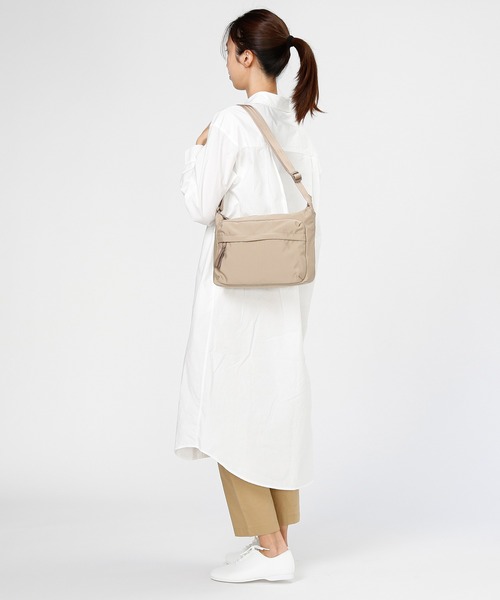 World Traveler(ワールドトラベラー)の「World Traveler/ワールドトラベラー ミラ ショルダーバッグ No.17532(ショルダーバッグ・メンズ・ブラック/ベージュ/ピンク系1・FREE)」の13枚目の写真